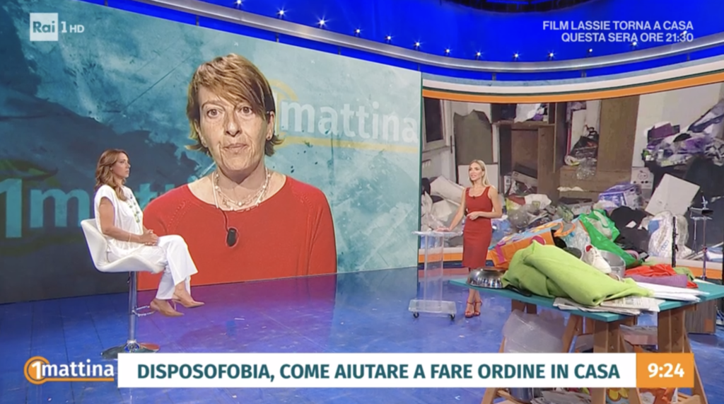 Giornali, scontrini, buste di carta. Oggetti che a chiunque sembrerebbero privi di valore e che per qualcuno sono impossibili da lasciare andare. Irene Novello a Unomattina, su Rai 1, spiega cosa c'è dietro il disturbo da accumulo e come si aiuta chi ne soffre.